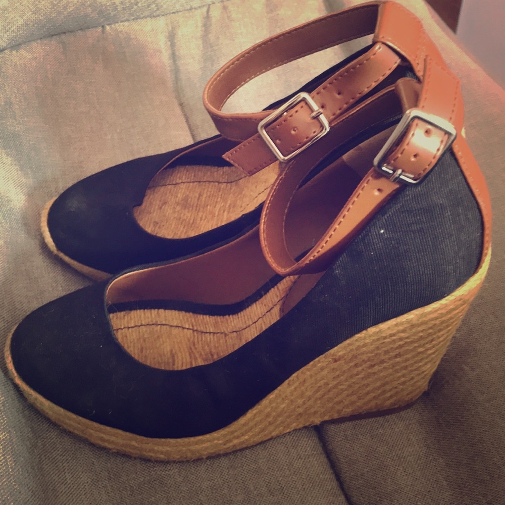 BCBG Sandals/Espadrilles